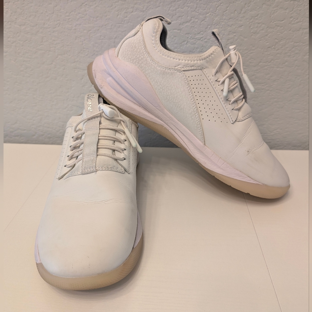Clove Solo White Nursing Shoes Fluid Resistant Sneakers Womens 9.5 Mens 8 CL0024